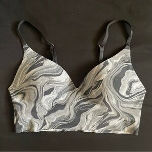 Victoria’s Secret PINK long line wireless marble print push-up lounge bra size M